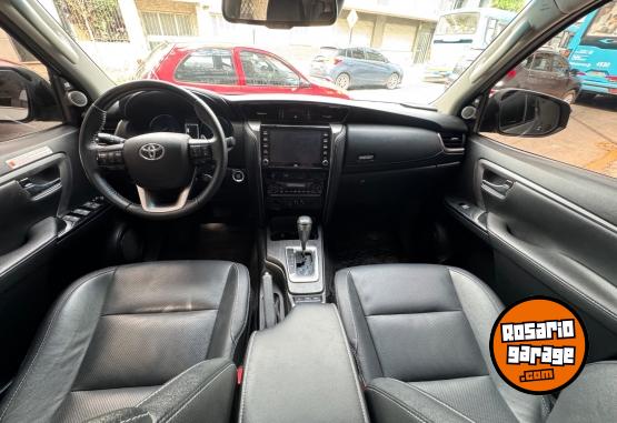 Camionetas - Toyota Sw4 srx at6  7 asientos 2023 Diesel 101000Km - En Venta