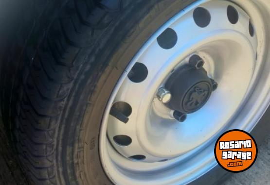 Utilitarios - Peugeot PARTNER FURGON 1,6 2022 Diesel 55300Km - En Venta