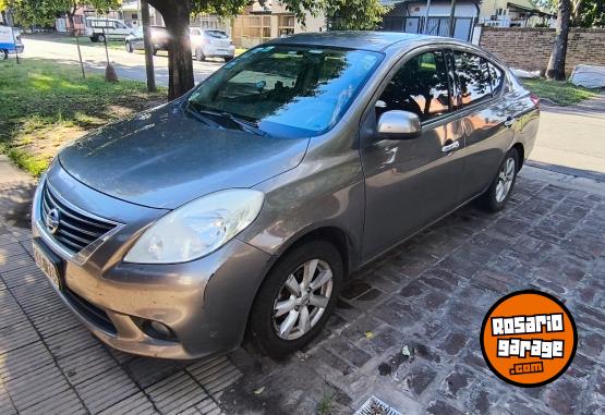Autos - Nissan Versa Advance pur� drive 2014 Nafta 178800Km - En Venta
