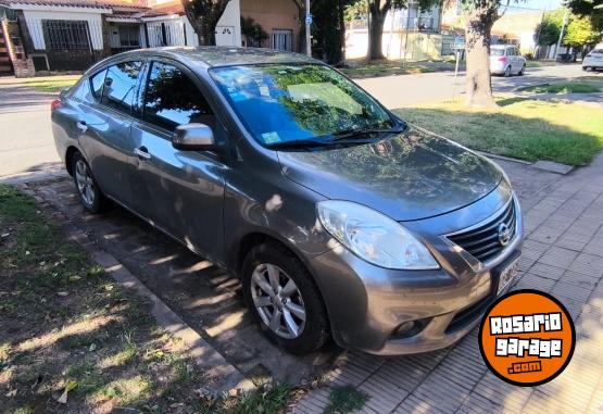 Autos - Nissan Versa Advance pur� drive 2014 Nafta 178800Km - En Venta