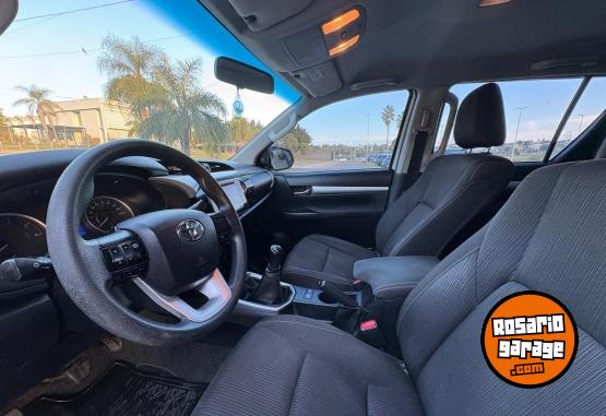 Camionetas - Toyota Hilux 4x2 SRV 2.8 TDI AT 2021 Diesel 85000Km - En Venta