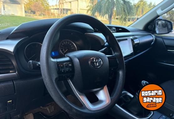 Camionetas - Toyota Hilux 4x2 SRV 2.8 TDI AT 2021 Diesel 85000Km - En Venta