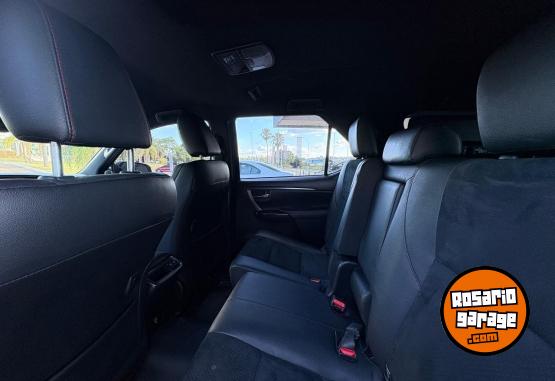 Autos - Toyota SW4 4X4 GR-S 2.8 TDI AT. 2022 Nafta 95000Km - En Venta