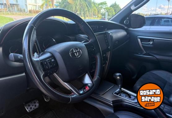 Autos - Toyota SW4 4X4 GR-S 2.8 TDI AT. 2022 Nafta 95000Km - En Venta