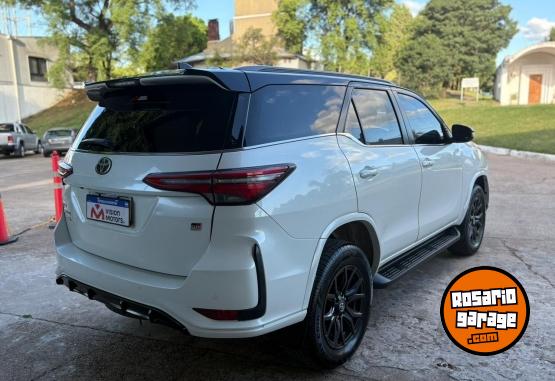 Autos - Toyota SW4 4X4 GR-S 2.8 TDI AT. 2022 Nafta 95000Km - En Venta