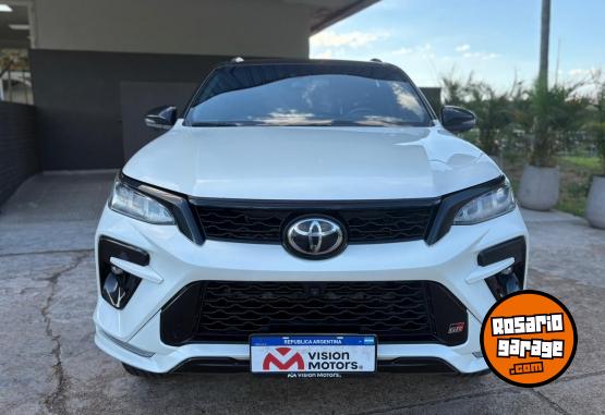 Autos - Toyota SW4 4X4 GR-S 2.8 TDI AT. 2022 Nafta 95000Km - En Venta