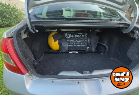 Autos - Renault Symbol 2009 GNC 93500Km - En Venta