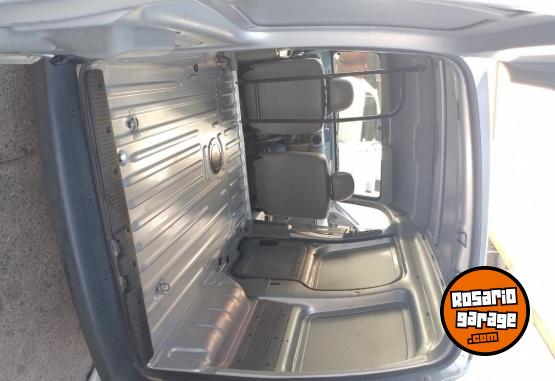 Utilitarios - Renault Kangoo 2 expres� 1.6 conf 2011 Nafta 79000Km - En Venta