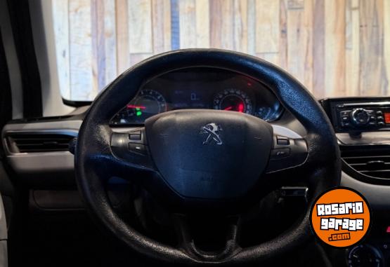 Autos - Peugeot 208 active 1.5 2013 Nafta 160000Km - En Venta