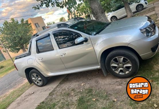 Camionetas - Renault Oroch 2017 GNC 240000Km - En Venta