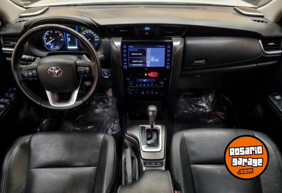 Camionetas - Toyota SW4 SRX 2.8L 4X4 AT 2022 2022 Diesel 84000Km - En Venta