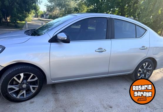 Autos - Nissan Versa 2018 Nafta 166000Km - En Venta