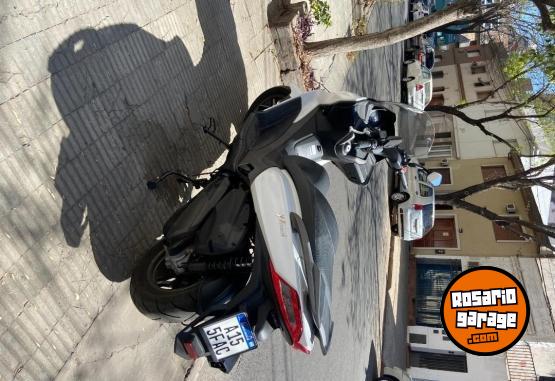 Motos - Kymco XTOWN 2022 Nafta 13000Km - En Venta