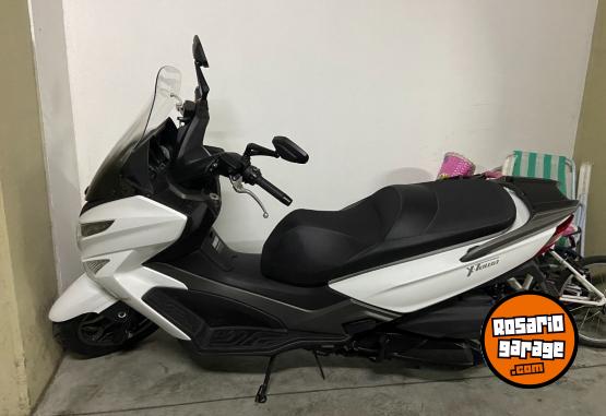 Motos - Kymco XTOWN 2022 Nafta 13000Km - En Venta