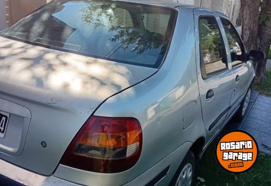 Autos - Fiat Siena 2006 Nafta 280000Km - En Venta