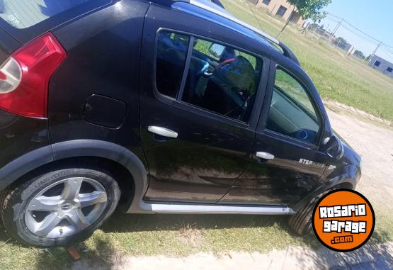 Autos - Renault Sandero stepway 2011 Nafta 124000Km - En Venta