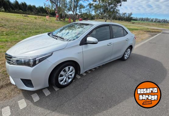 Autos - Toyota Xli 2015 Nafta 110000Km - En Venta