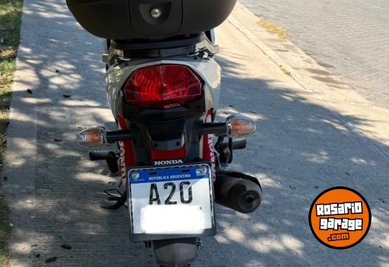 Motos - Honda Wave 110S 2024 Nafta 7500Km - En Venta