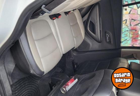 Autos - Chevrolet Tracker LTZ + AUT 2015 Nafta 72000Km - En Venta