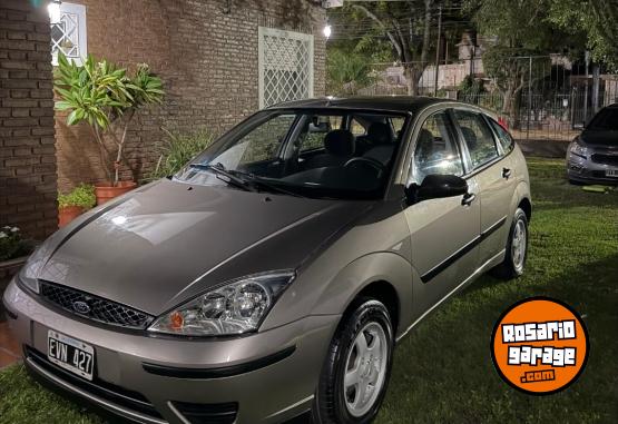 Autos - Ford Focus 5p nafta 1.6 2005 Nafta 90000Km - En Venta