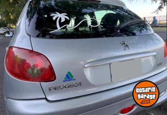 Autos - Peugeot 206 2008 Nafta 147000Km - En Venta