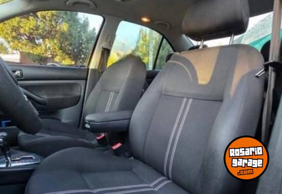 Autos - Volkswagen BORA 2.0 TRENDLINE 2012 Nafta 123456Km - En Venta