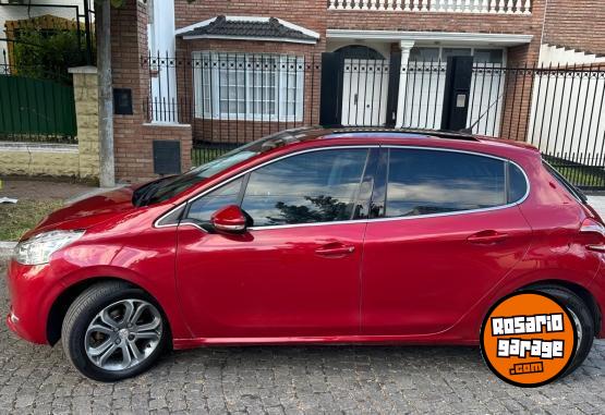 Autos - Peugeot 208 Felini 2014 Nafta 80000Km - En Venta