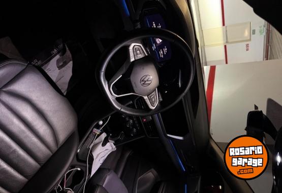 Autos - Volkswagen Taos Highline 2022 Nafta 98500Km - En Venta