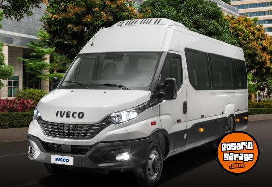 Utilitarios - Iveco Daily 50 17 Minibus 2022 Diesel 1200Km - En Venta