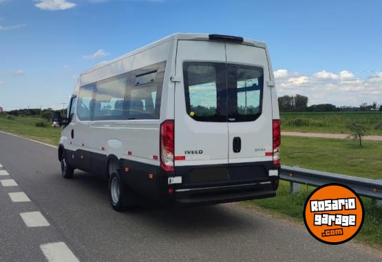 Utilitarios - Iveco Daily 50 17 Minibus 2022 Diesel 1200Km - En Venta