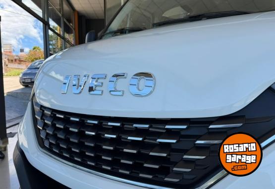 Utilitarios - Iveco Daily 50 17 Minibus 2022 Diesel 1200Km - En Venta