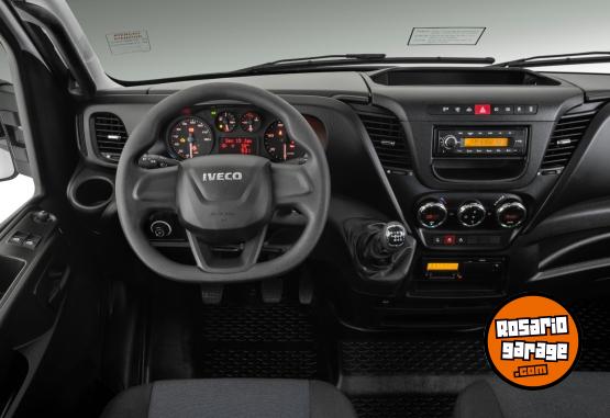 Utilitarios - Iveco Daily 50 17 Minibus 2022 Diesel 1200Km - En Venta