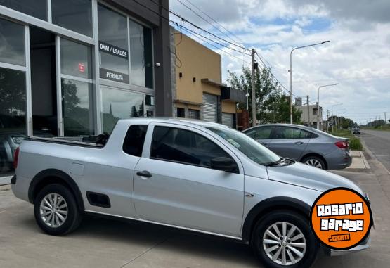Camionetas - Volkswagen Saveiro 2015 GNC 111Km - En Venta