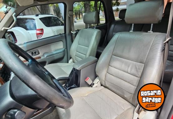 Camionetas - Toyota Hilux SW4 2001 Diesel 370000Km - En Venta