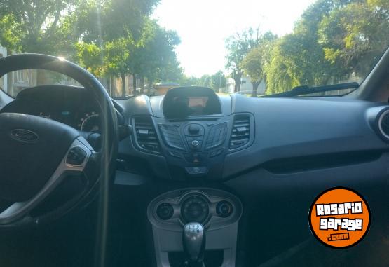 Autos - Ford Kinetic se plus sedan 2013 GNC 150000Km - En Venta