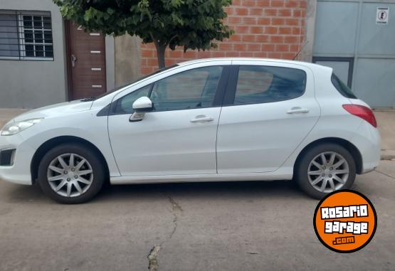 Autos - Peugeot 308 ACTIVE 2015 Nafta 180000Km - En Venta