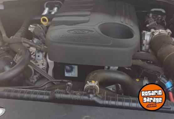 Camionetas - Ford Ranger l�mited 4x4 2018 Diesel 121000Km - En Venta