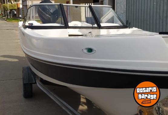 Embarcaciones - A Bunker 550 motor Mercury 60hp 4 tiempos - En Venta