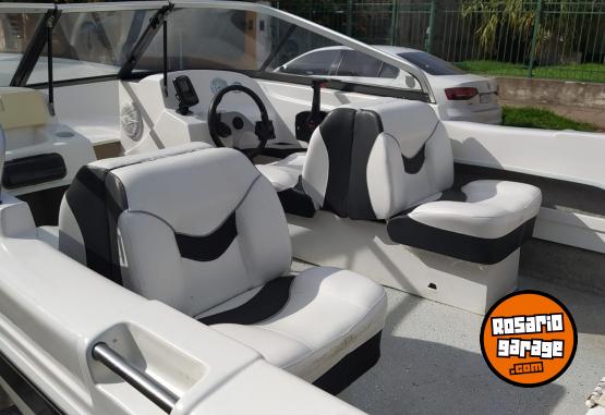 Embarcaciones - A Bunker 550 motor Mercury 60hp 4 tiempos - En Venta