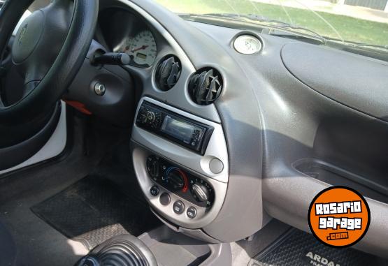 Autos - Ford Ka Tatoo 1.6 2005 Nafta 170000Km - En Venta