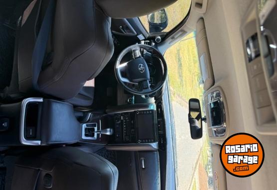 Camionetas - Toyota Hilux sw4 srx 2020 Diesel 60000Km - En Venta