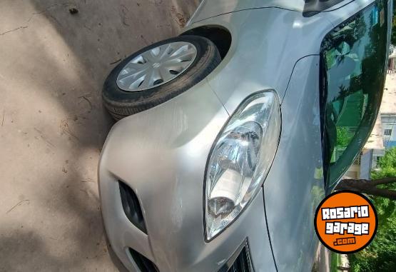 Autos - Nissan Versa 2013 Nafta 127000Km - En Venta