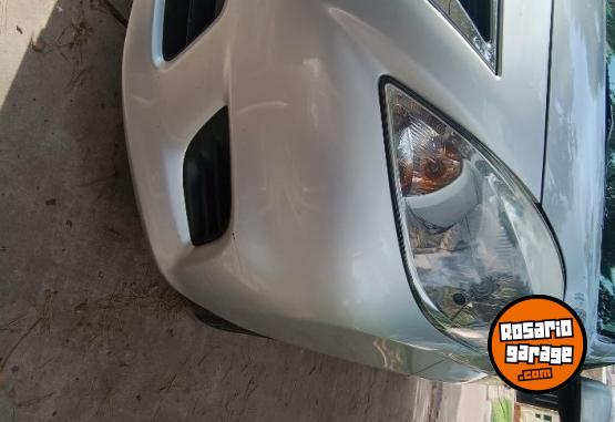 Autos - Nissan Versa 2013 Nafta 127000Km - En Venta