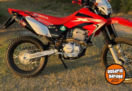 Motos - Honda Tornado XR 250 2020 Nafta 15000Km - En Venta