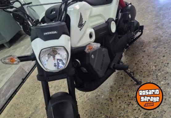 Motos - Honda Navi 2024 Nafta 2800Km - En Venta