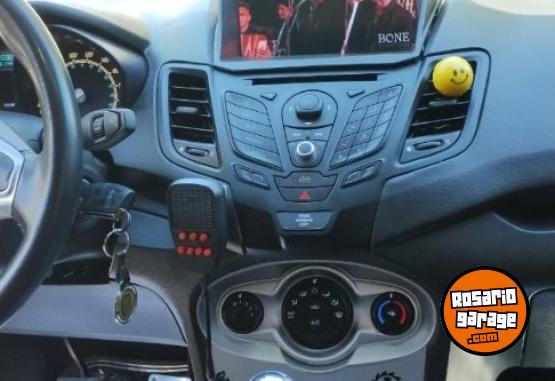 Autos - Ford Fiesta 2014 Nafta 93000Km - En Venta