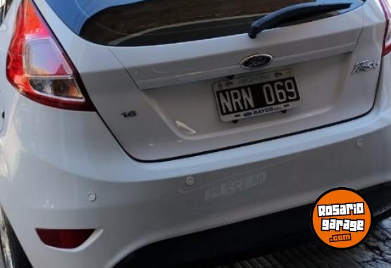Autos - Ford Fiesta 2014 Nafta 93000Km - En Venta