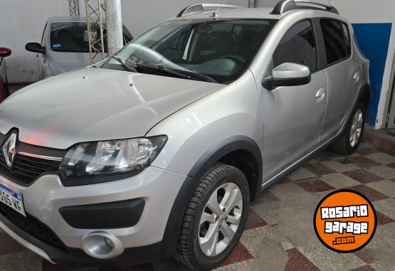 Autos - Renault sandero stepway 2017 GNC 102000Km - En Venta