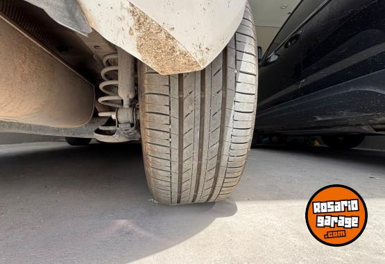 Autos - Ford Fiesta  S PLus 2018 Nafta 180000Km - En Venta