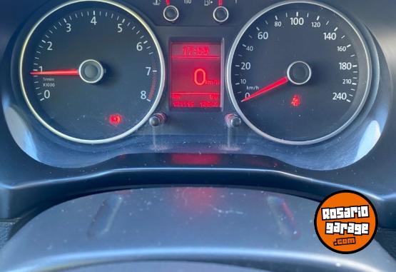 Autos - Volkswagen VOYAGE 2015 Nafta 121000Km - En Venta